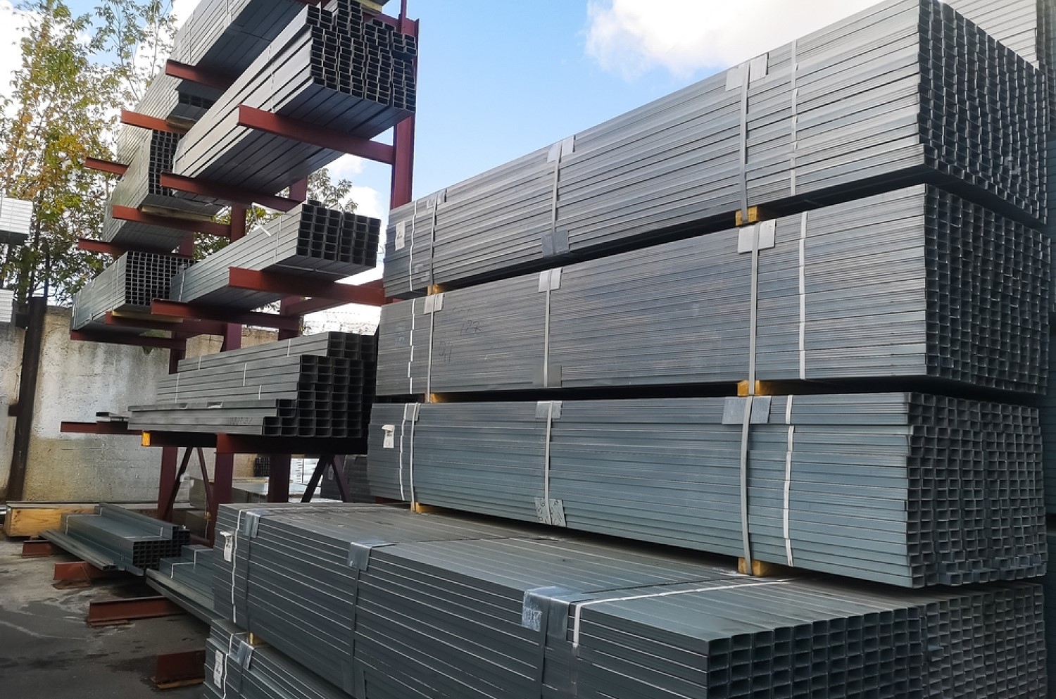 Venta y Distribución de Materiales Metálicos